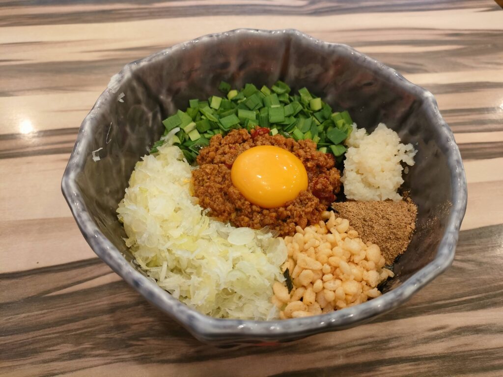 台湾まぜそばとカレーうどんのお店 つるりん