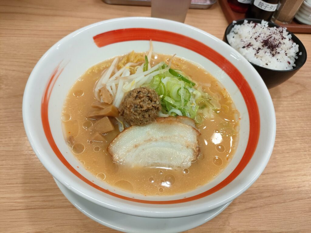 ラーメン 餃子 響