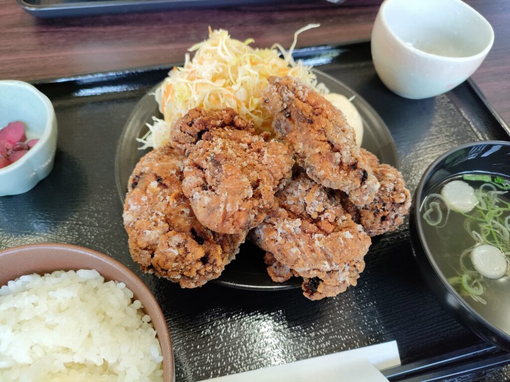 長八食堂