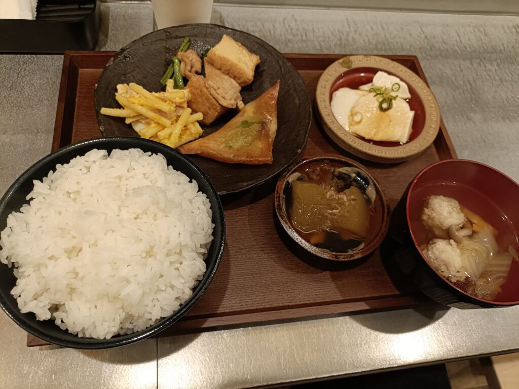 オカン食堂