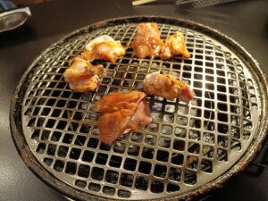 精肉とり焼 新家