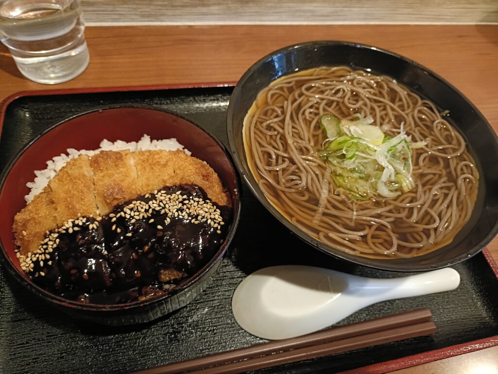 路麺えんそば 錦一丁目店