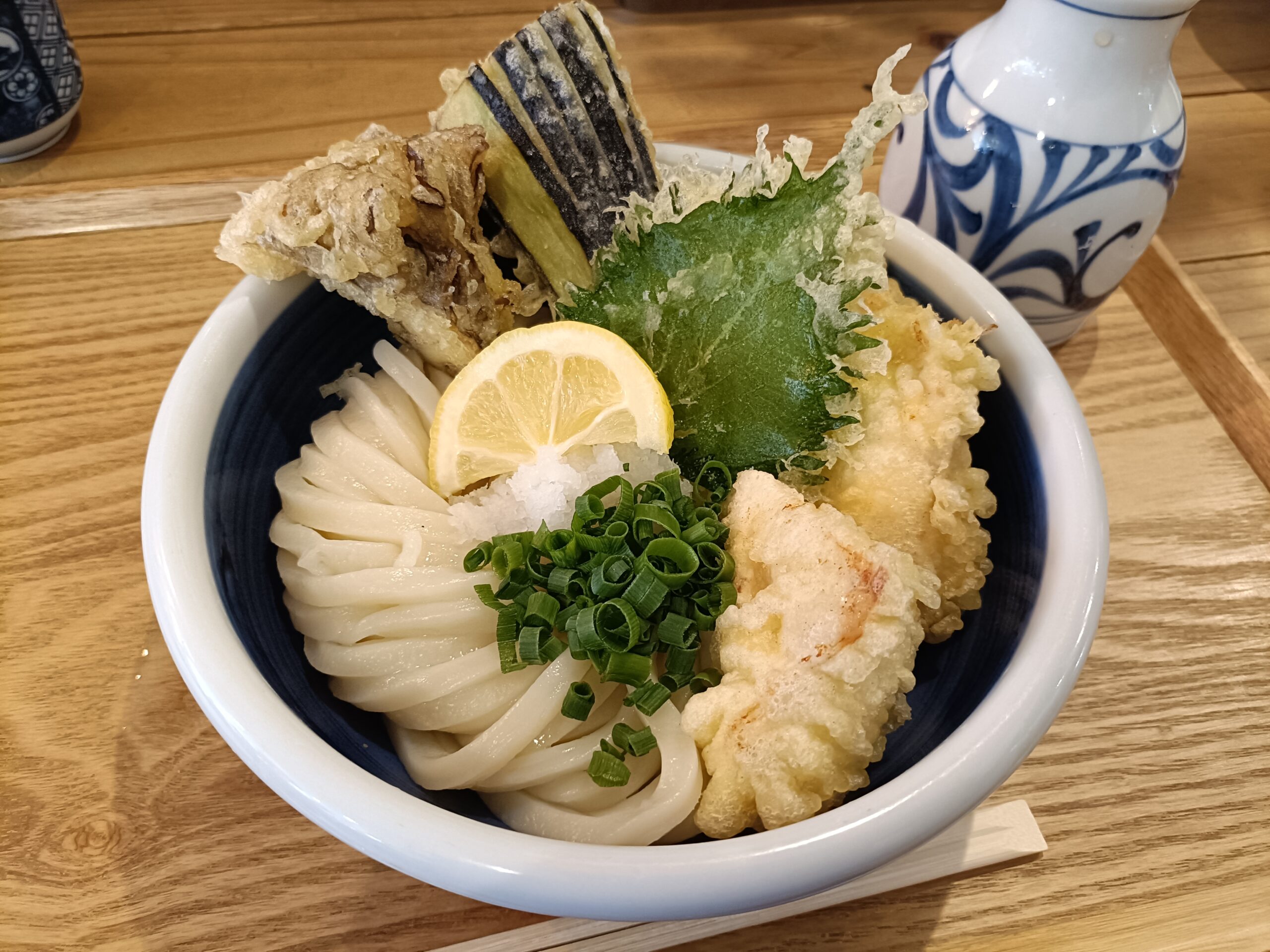 うどんマルナナ