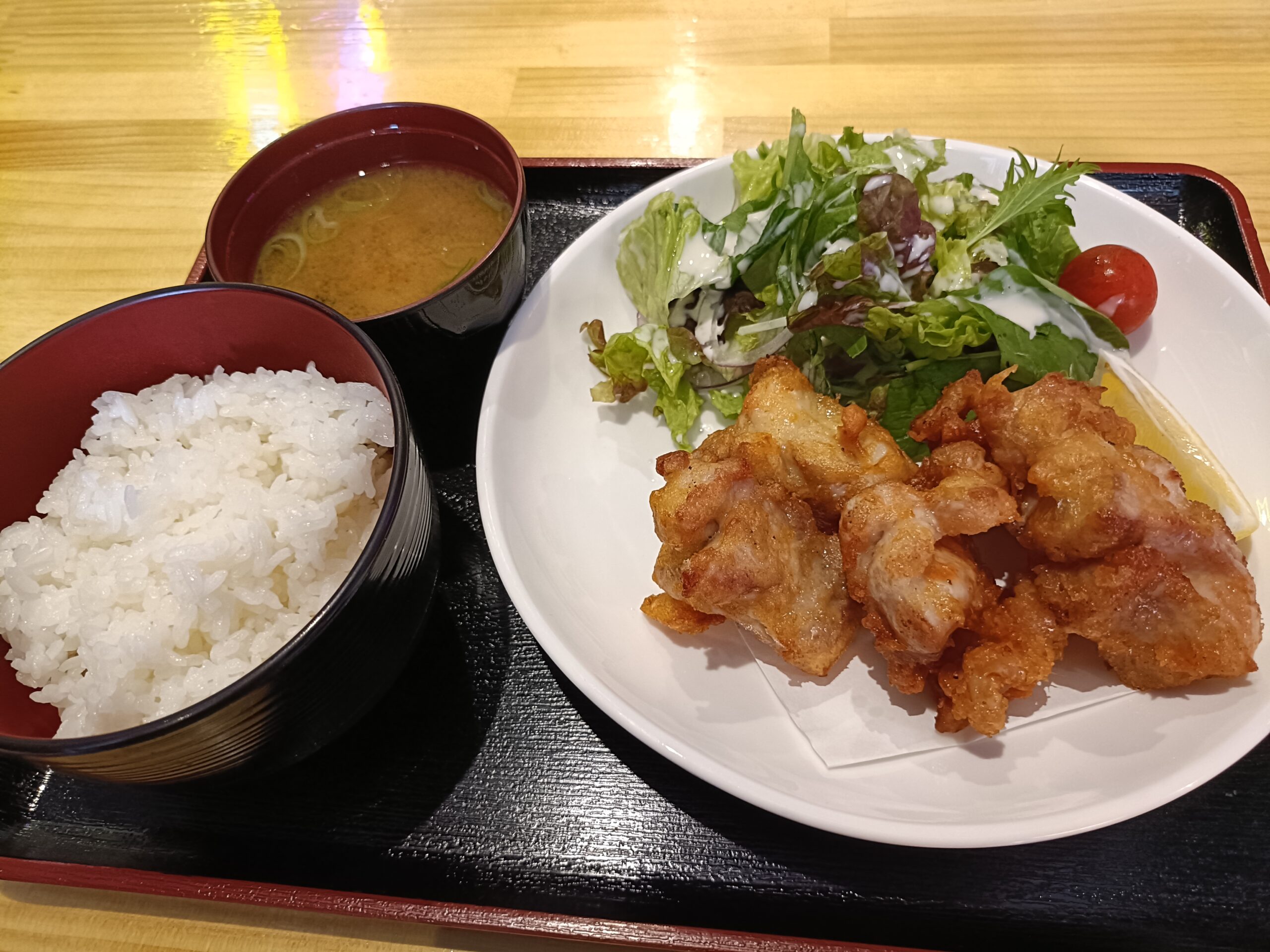 ダイニング キチホウシ