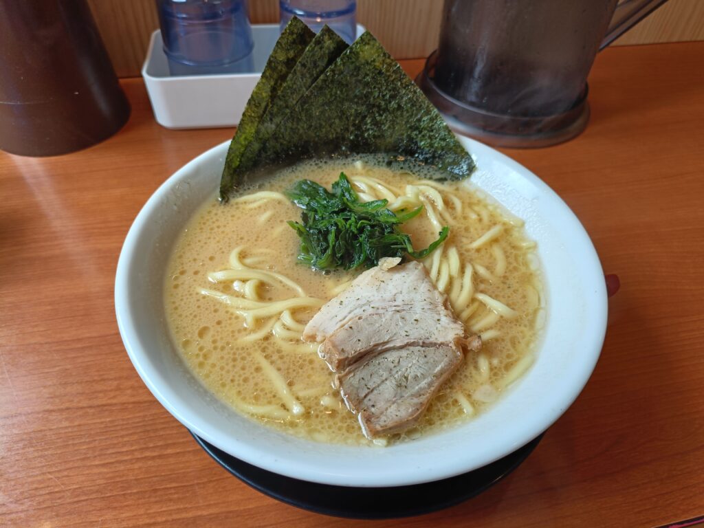横浜家系ラーメン 若草家 春日井店