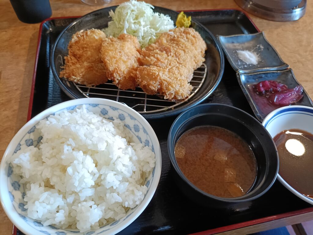とんかつや諭吉