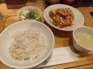 名古屋コーチン親子丼 酉しみず