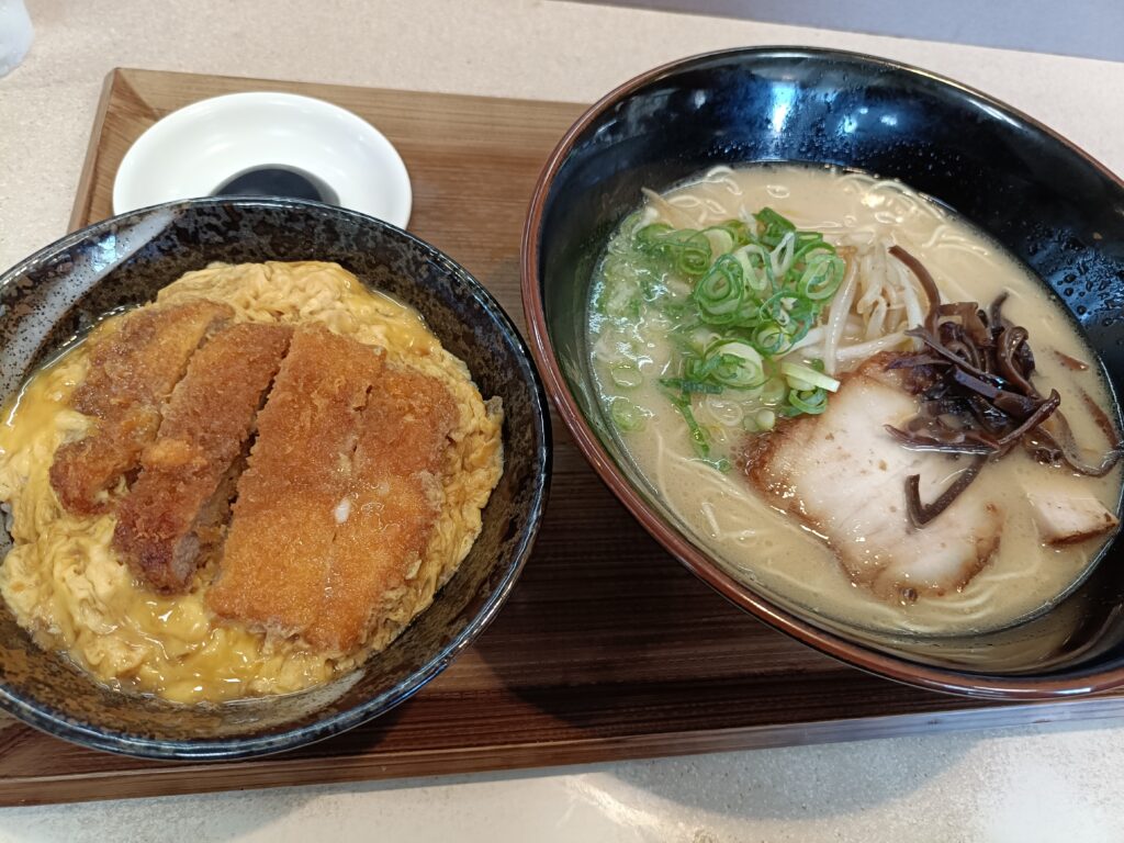 九州ラーメン金平
