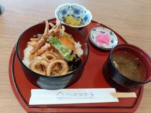 イカの駅 つくモール