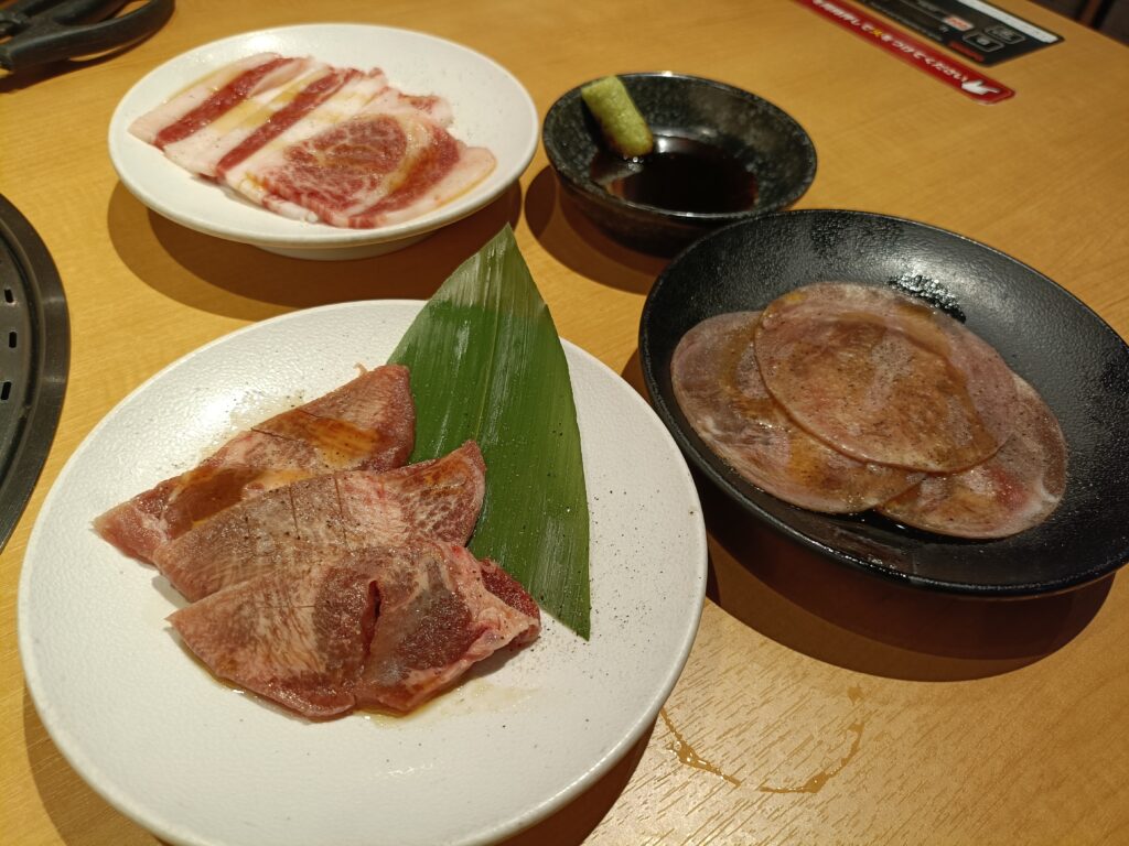 焼肉きんぐ 豊山店