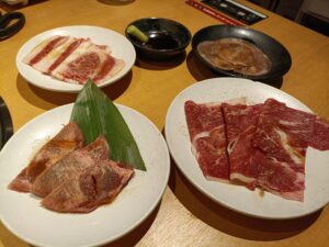 焼肉きんぐ 豊山店