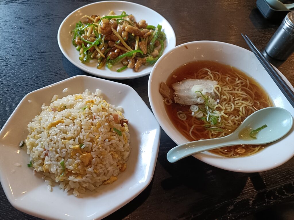 ニーヨン 師勝店