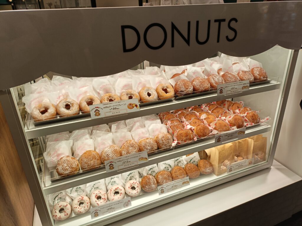 ペコちゃんmilkyドーナツ mozo ワンダーシティ店