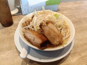 麺屋 しずる 豊田鴛鴨店