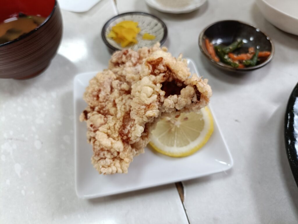加登屋食堂