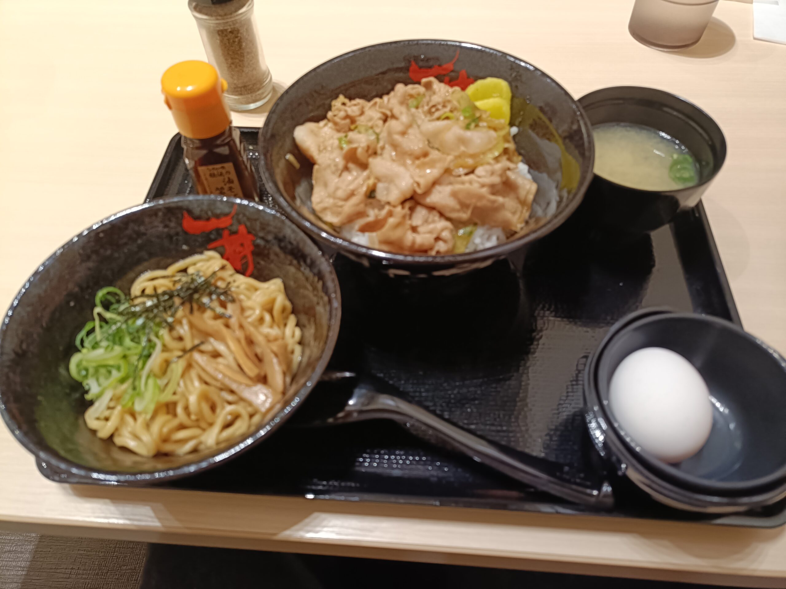 伝説のすた丼屋 イオンモールナゴヤドーム前店