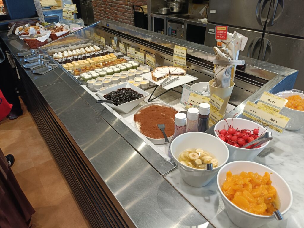 神戸クック・ワールドビュッフェ イオンタウン各務原鵜沼店