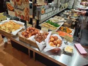 神戸クック・ワールドビュッフェ イオンタウン各務原鵜沼店