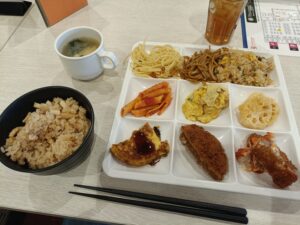 神戸クック・ワールドビュッフェ イオンタウン各務原鵜沼店
