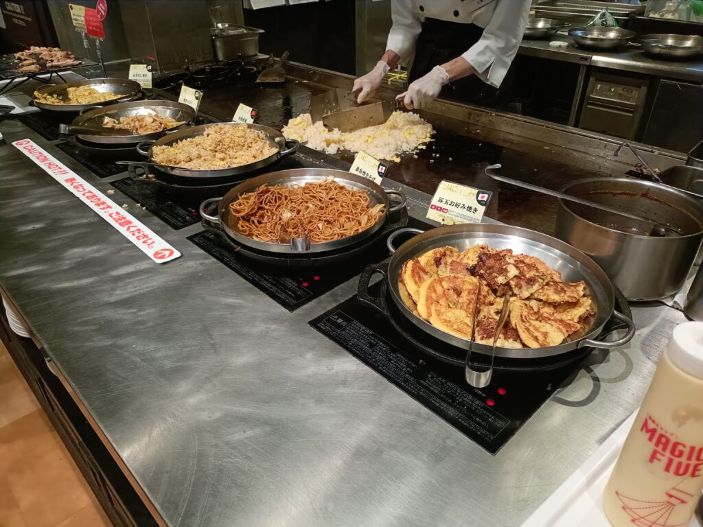 神戸クック・ワールドビュッフェ イオンタウン各務原鵜沼店