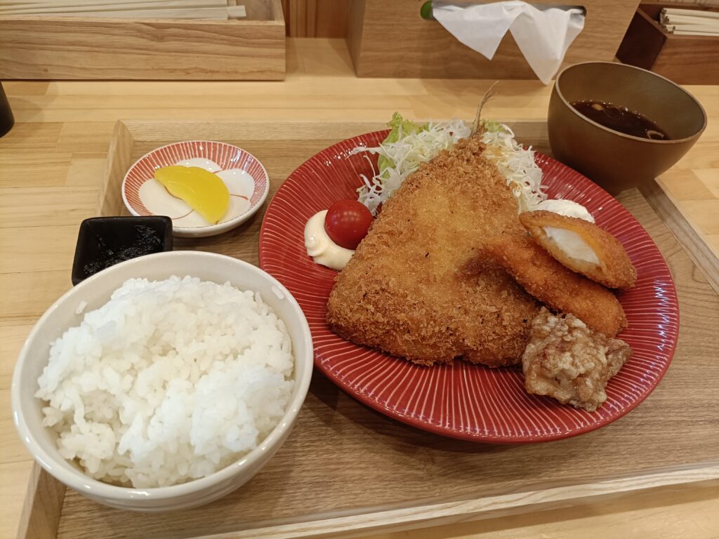 炭焼いろり 炎楽 一色さかな広場店