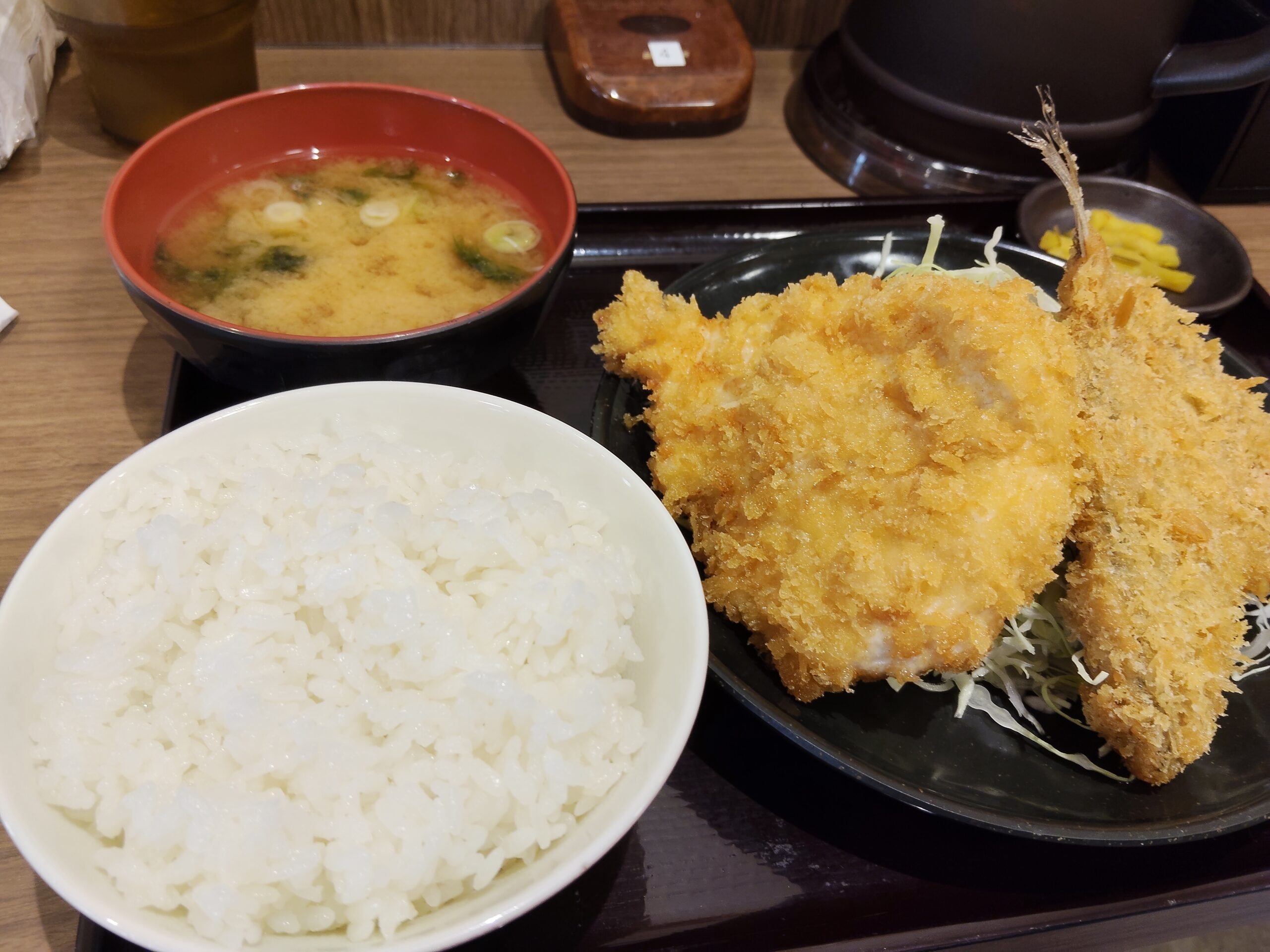 謹製鶏かつ 食べりん亭