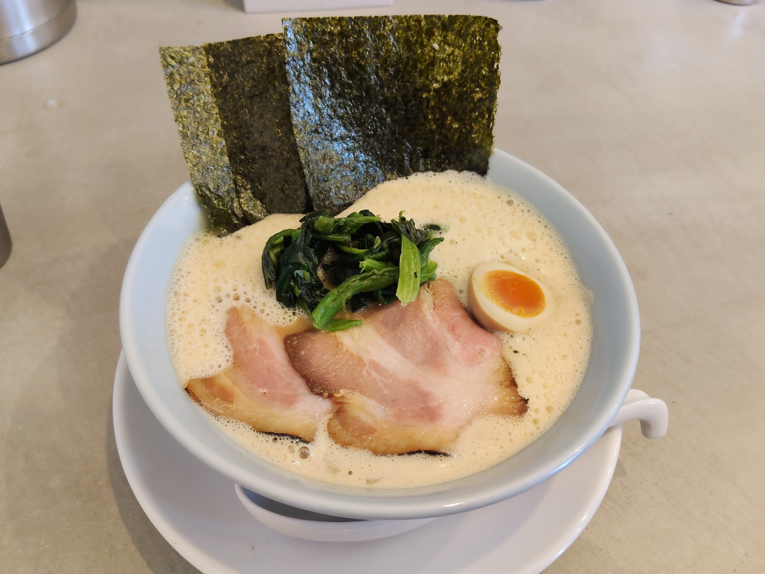 泡豚醤油ラーメン 薩摩家