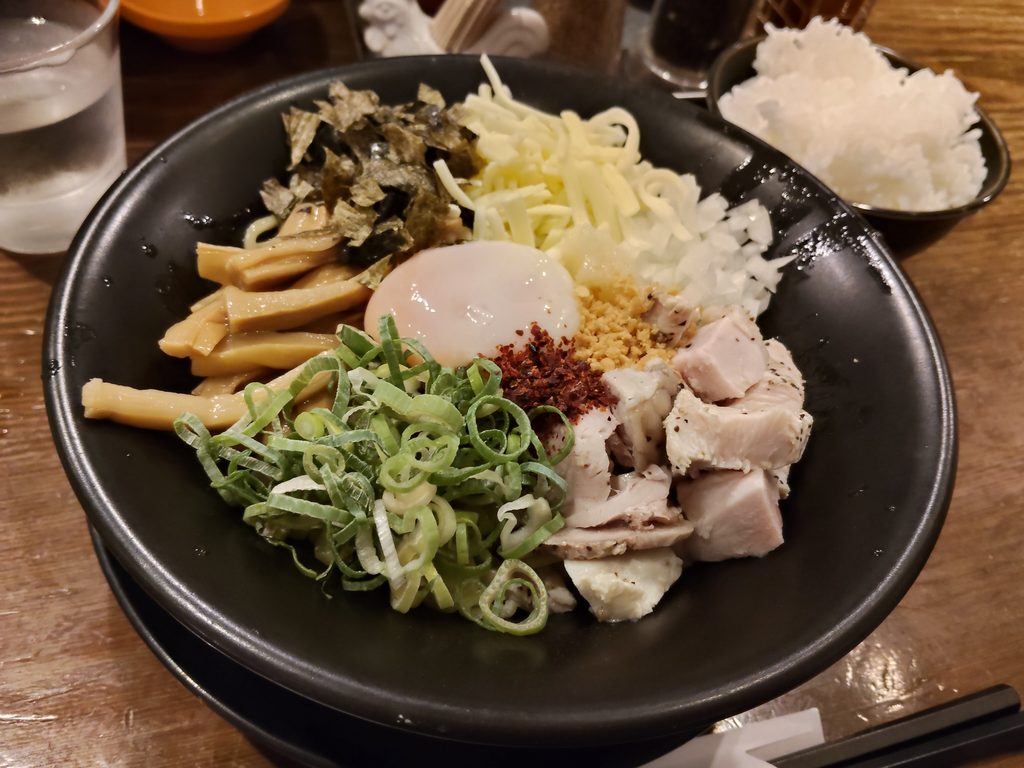 RAMEN 風見鶏 本店